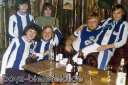 Saison 1970-71: 
Almbuben und Hertha-Frösche in Alt-Mariendorf