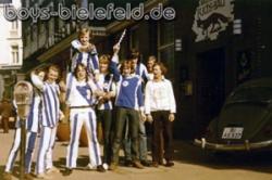 17. April 1971: 
Almbuben vor der Abfahrt nach Schalke am Fuchsbau