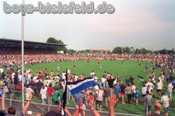 08.06.1996:
Jubel im letzten Zweitliga-Heimspiel gegen Hannover 96.