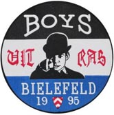 [b]BOYS Bielefeld 1995[/b]
(Rückenaufnäher, gestickt, Auflage 5 Stück)