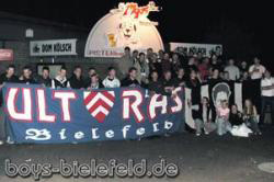 04.05.2003:
Feier in Leverkusen am Tag vor dem Spiel.