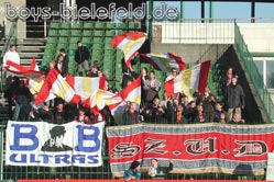13.04.2001:
BOYS im Debrecener Gästeblock bei Ferencváros.