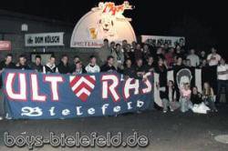 04.05.2003:
Feier in Leverkusen am Tag vor dem Spiel.