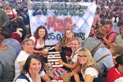 25.09.2015:
Gruß angekommen ... und in Benutzung auf dem Oktoberfest. 